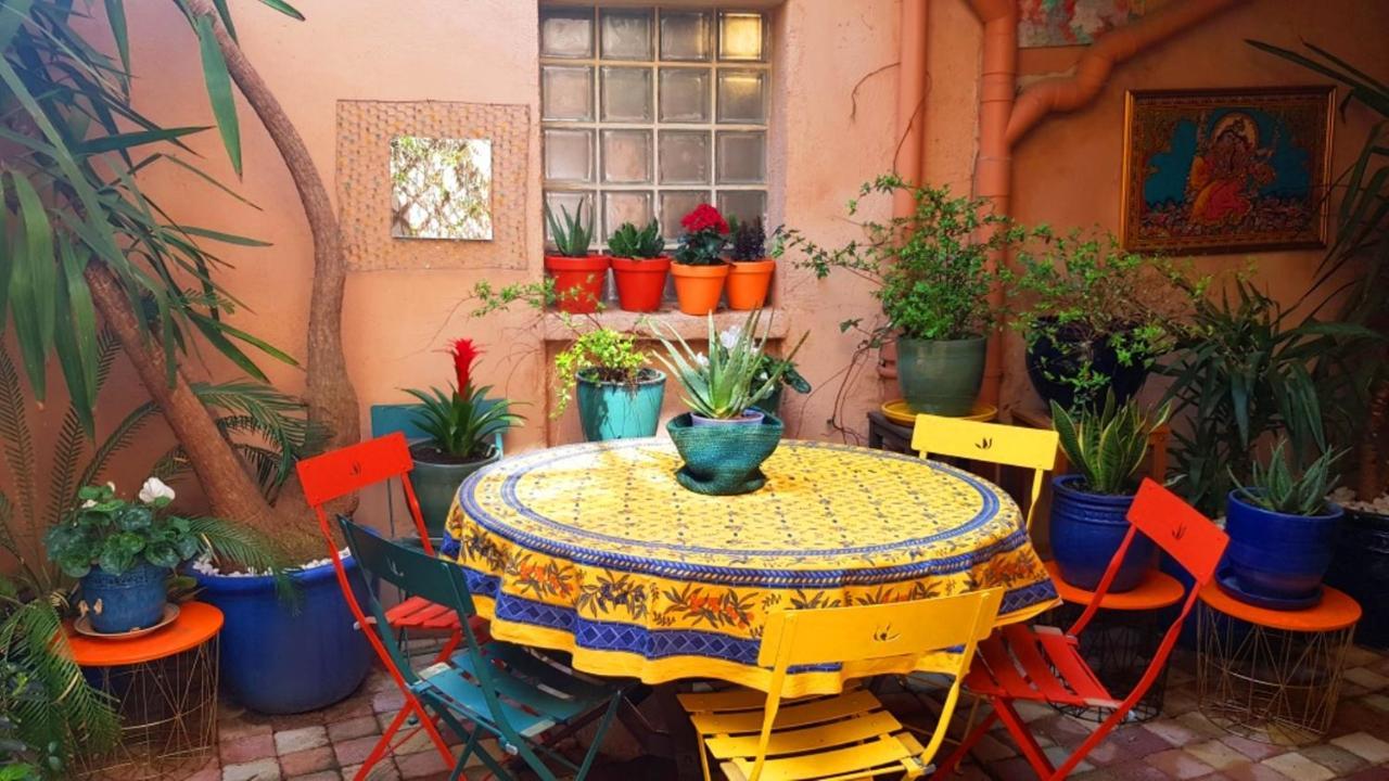 Petit Patio En Centre Ville Ним Экстерьер фото